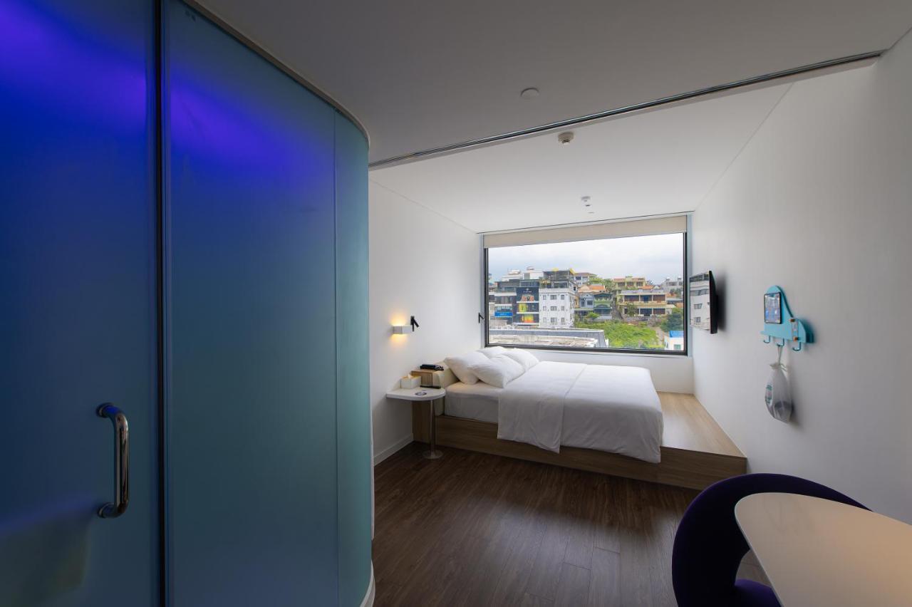 Tru By Hilton Ha Long Hon Gai Centre Hotel Екстериор снимка