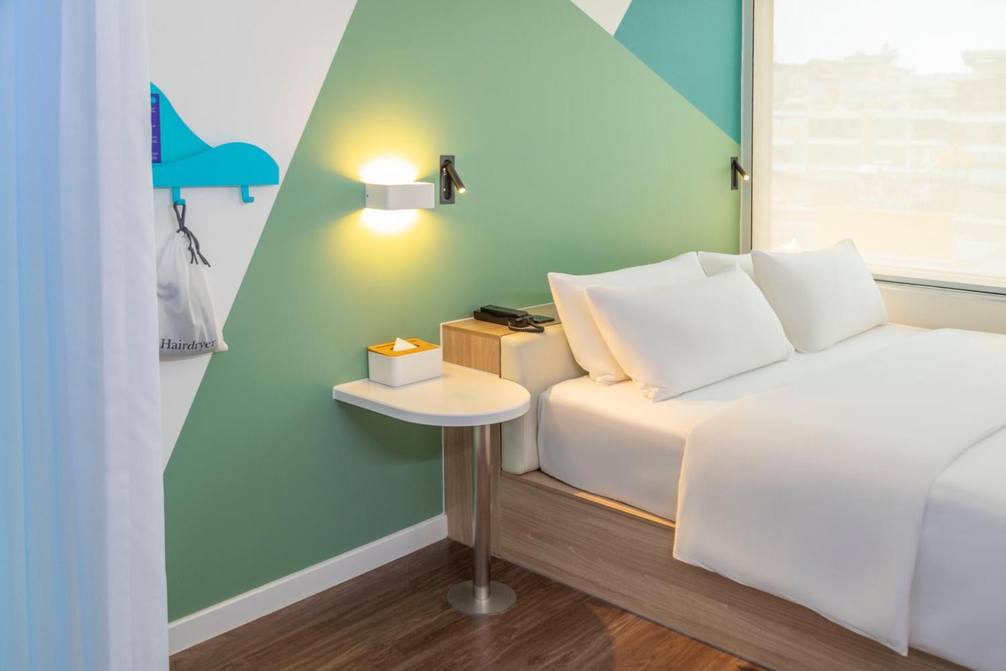 Tru By Hilton Ha Long Hon Gai Centre Hotel Екстериор снимка